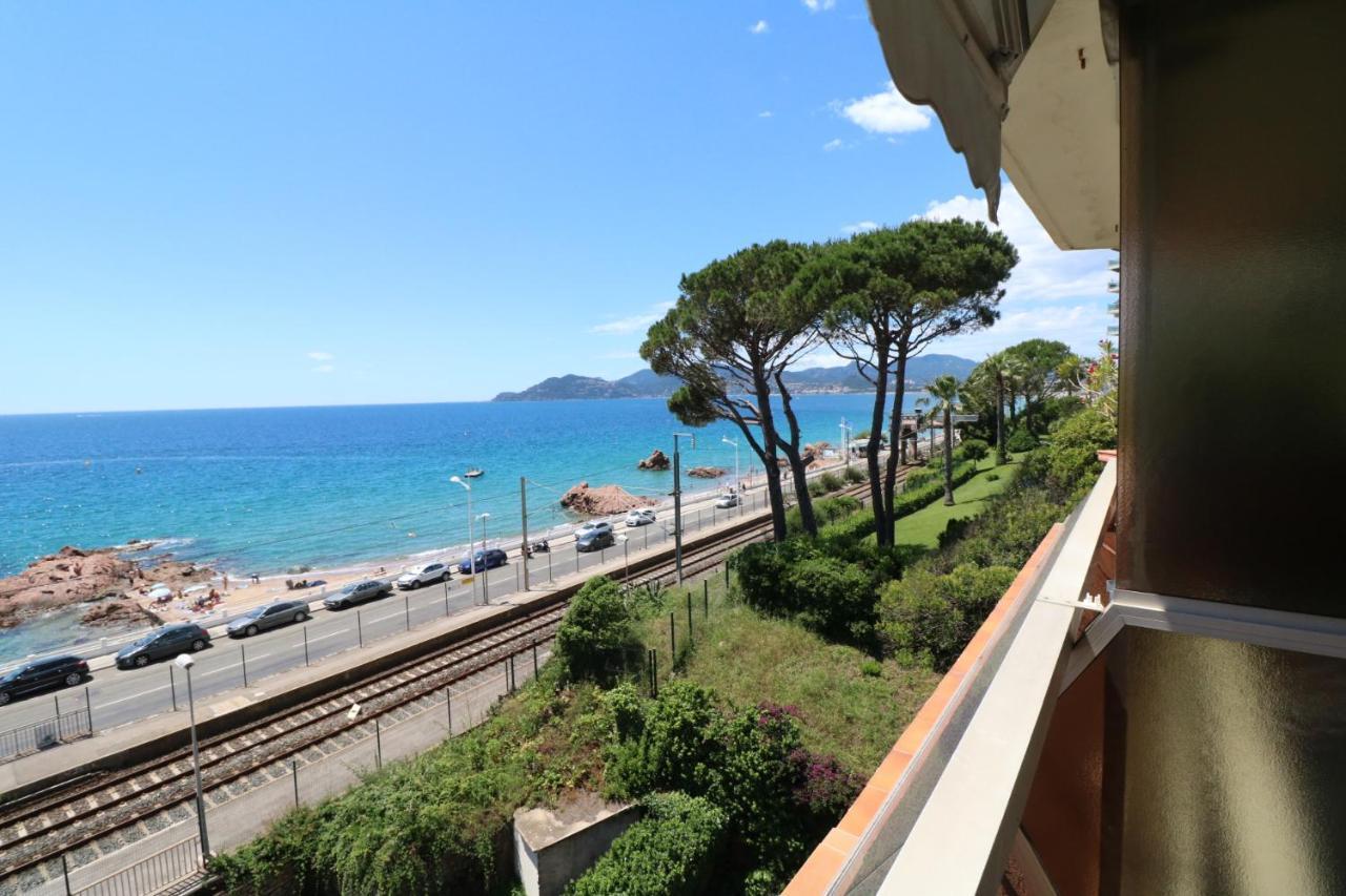 Ferienwohnung Studio With Beautiful Sea View And Direct Beach Access Cannes Exterior foto